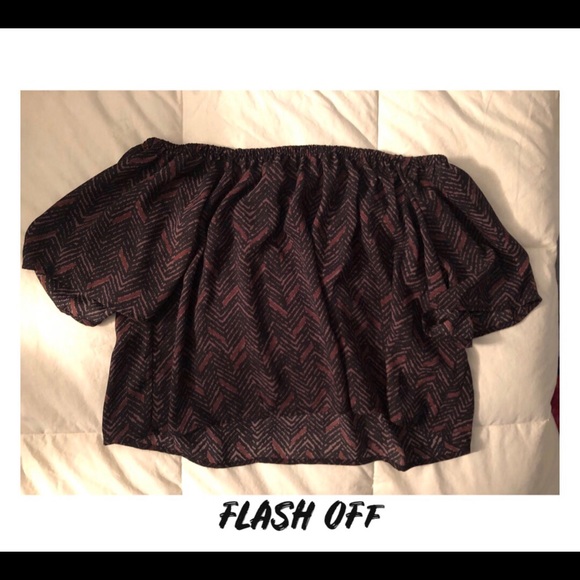 Sleeveless Top - Picture 4 of 5